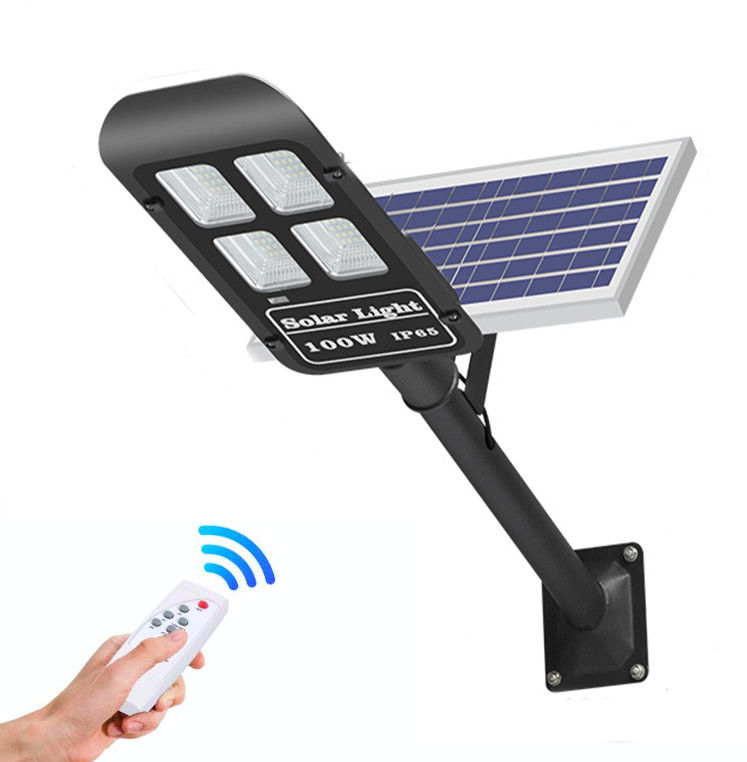 0.3KW 32WH Solar Powered LED Street Lights Aluminum Outdoor 760lm